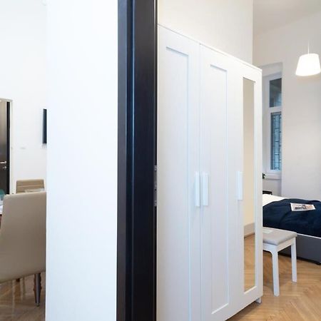 Ultra Central Large Stylish Apartment بودابست المظهر الخارجي الصورة